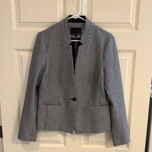 Banana Republic Black and White Houndstooth Blazer